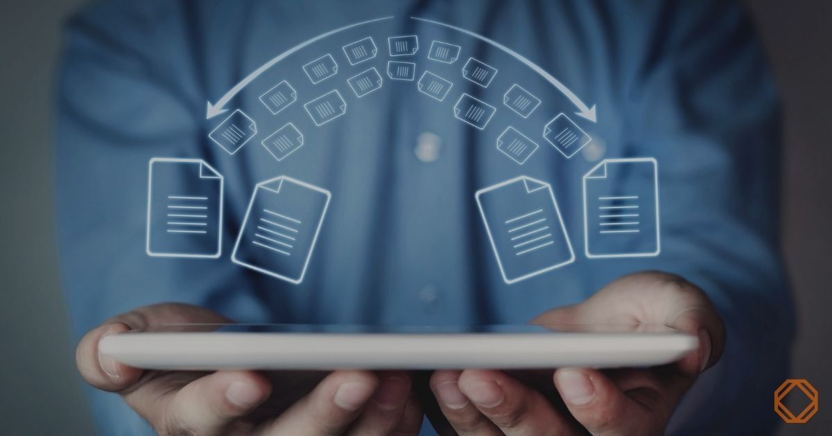 Tablet mit SDB-Verwaltungssystem – digitale Dokumentenlenkung